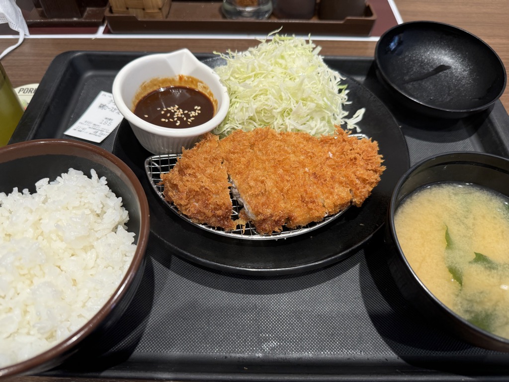 味噌ロースカツ定食