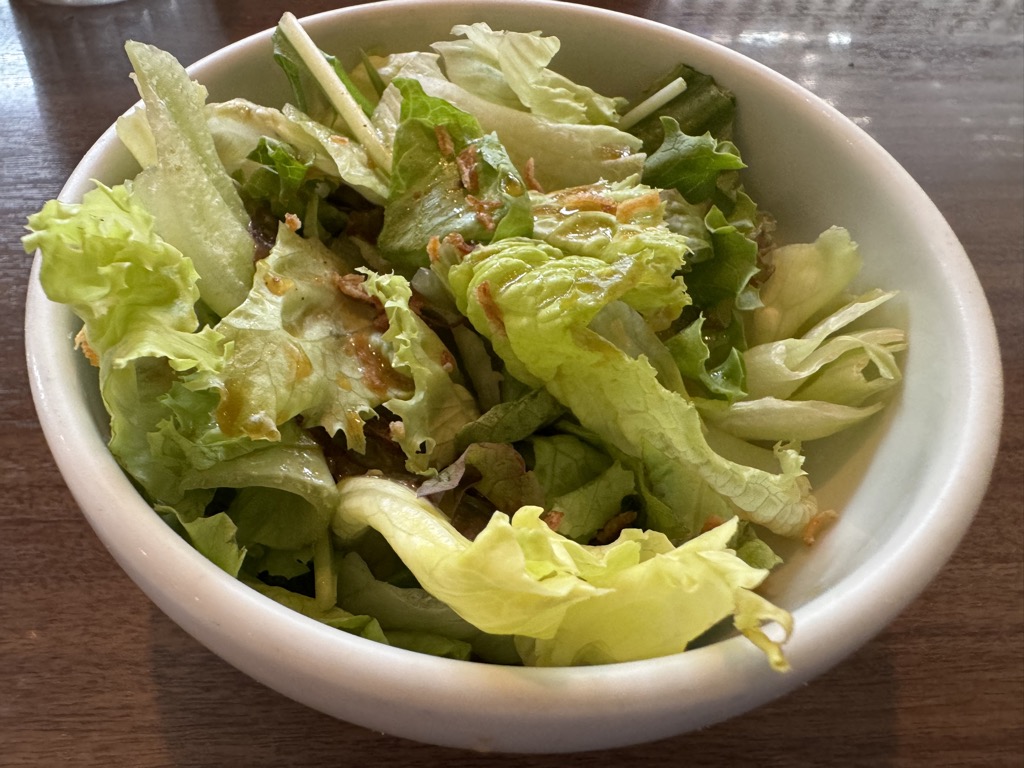 ローカルインディアのサラダ